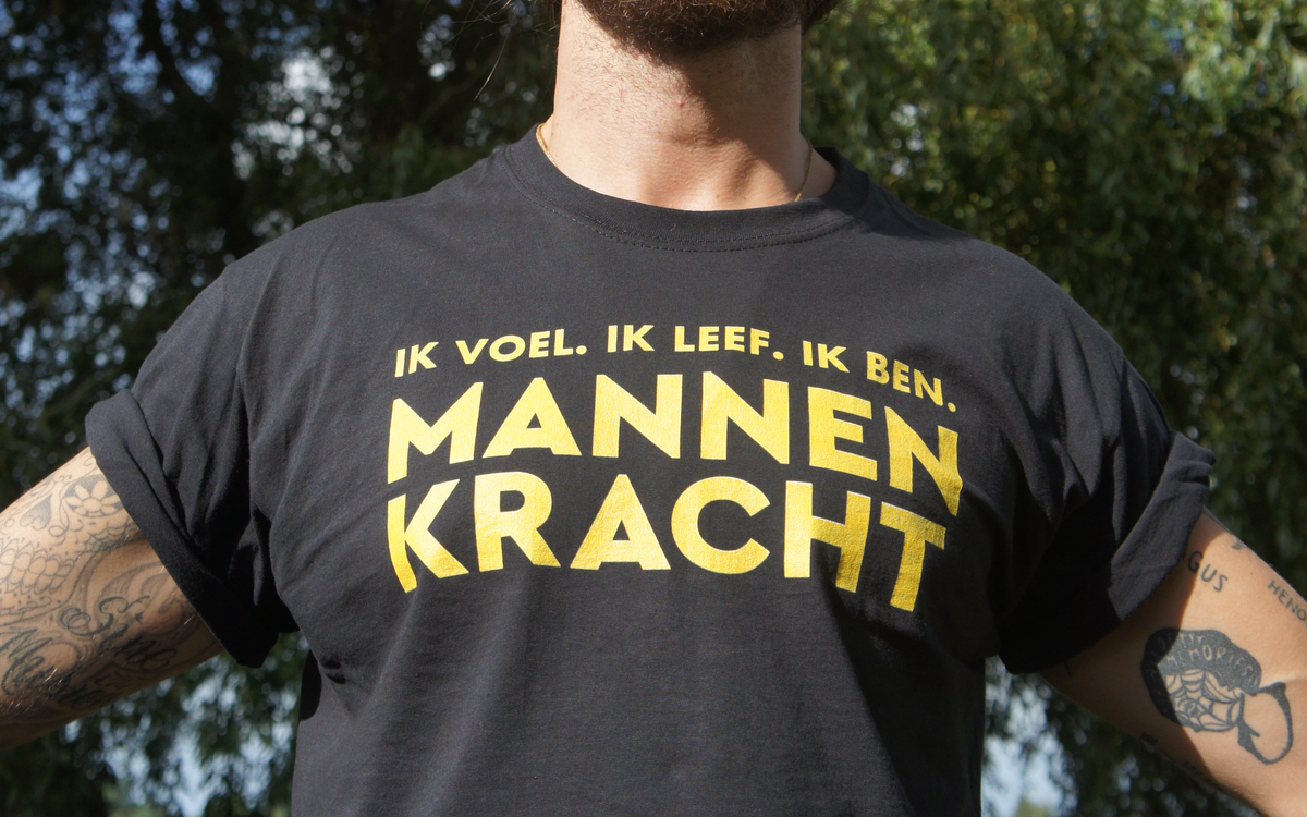 Mannenkracht tshirt voorkant